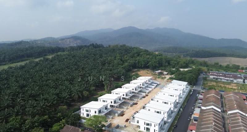 Rumah Berkembar untuk Dijual di Kulai (Johor) - Jun Song - Exterior - PropertyGuru.com.my
