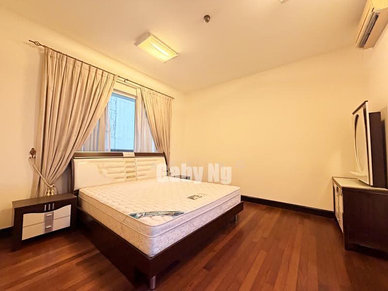 Rumah Berkembar untuk Dijual di Duta Tropika (Batu) - Gaby Ng - Bedroom - PropertyGuru.com.my