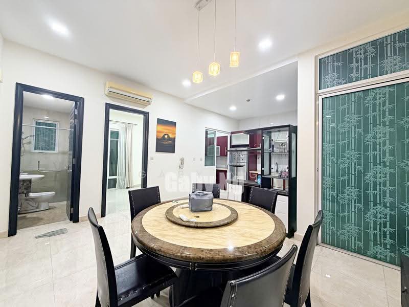 Rumah Berkembar untuk Dijual di Duta Tropika (Batu) - Gaby Ng - Dining Room - PropertyGuru.com.my