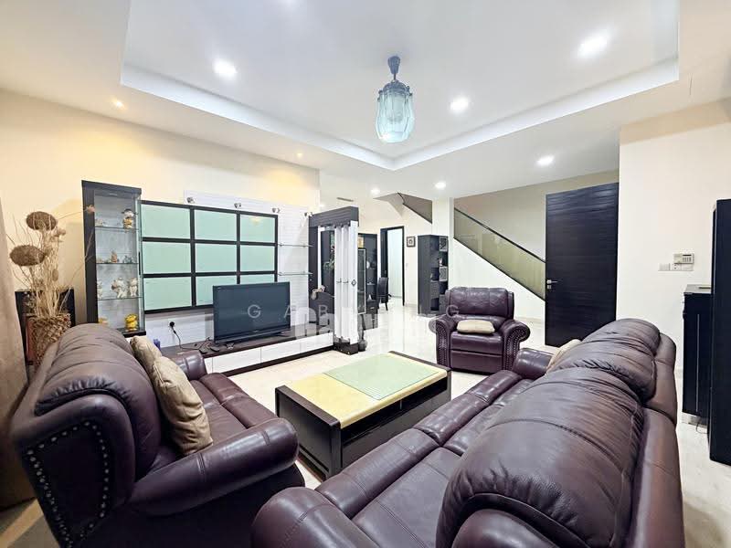 Rumah Berkembar untuk Dijual di Duta Tropika (Batu) - Gaby Ng - Living Room - PropertyGuru.com.my