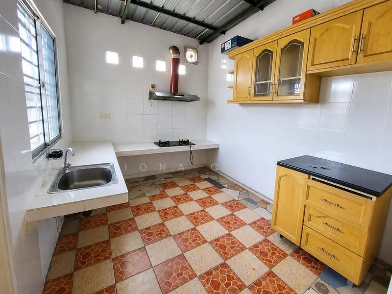 2-storey Terraced House for Rent in Kota Kinabalu (Sabah) - Liona Chin - Kitchen - PropertyGuru.com.my