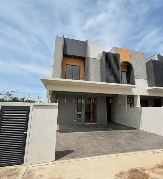Rumah Teres 2-Tingkat untuk Dijual di Rawang (Selangor) - Jennifer Teo - Exterior - PropertyGuru.com.my