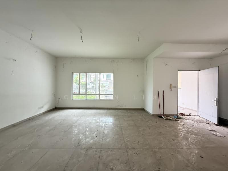 Rumah Berkembar untuk Dijual di Canary Garden (Klang) - Calvin Lim - Living Room - PropertyGuru.com.my