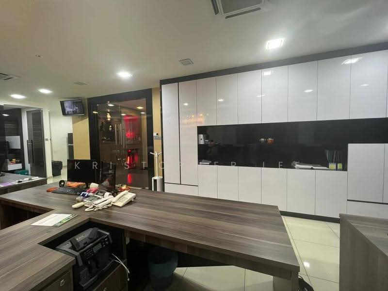 Shop / Office for Sale in Taman Daya (Johor Bahru) - Kristopher Lee - Interior - PropertyGuru.com.my
