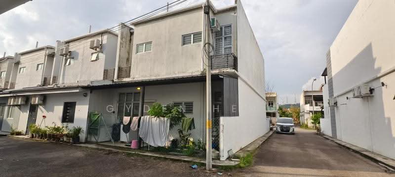 Terraced House for Sale in Nusantara Prima (Gelang Patah) - Gyden Heng - Exterior - PropertyGuru.com.my