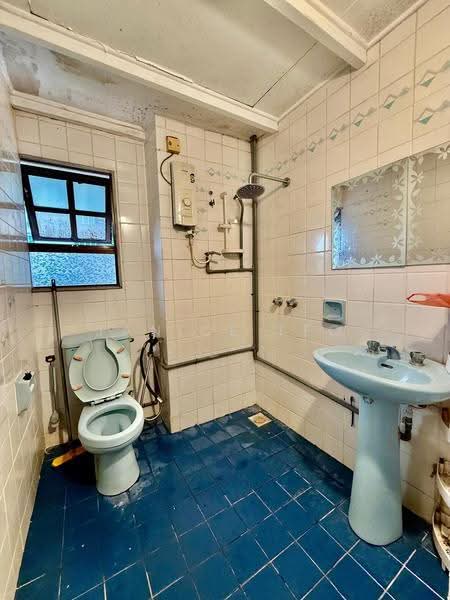 Apartment for Sale at Frinza Court - Janice Teo - Bathroom - PropertyGuru.com.my