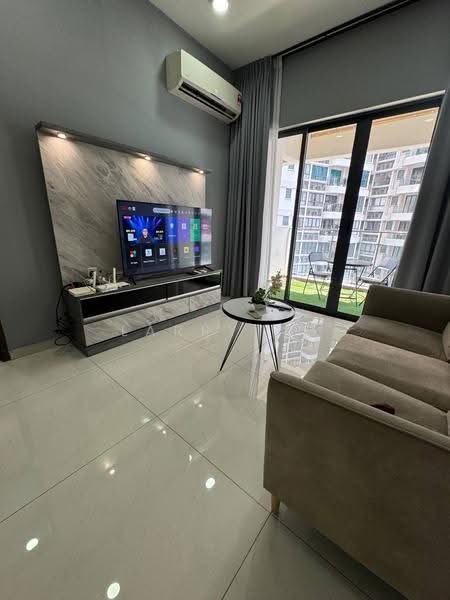 Condominium for Rent at Bay Point @ Country Garden Danga Bay - Larry Ng - Living Room - PropertyGuru.com.my