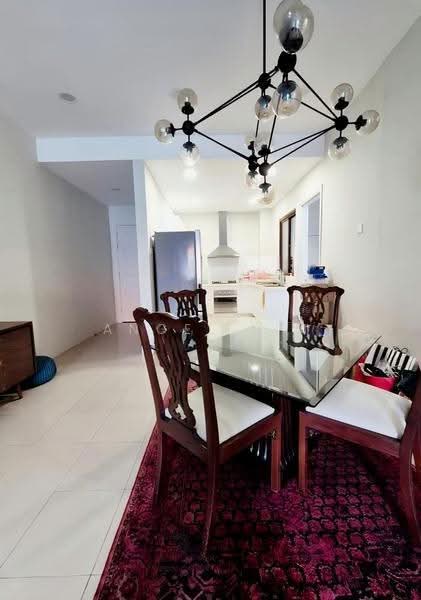 Kondominium untuk Disewa di Surian Condominium - Angel Lim - Dining Room - PropertyGuru.com.my