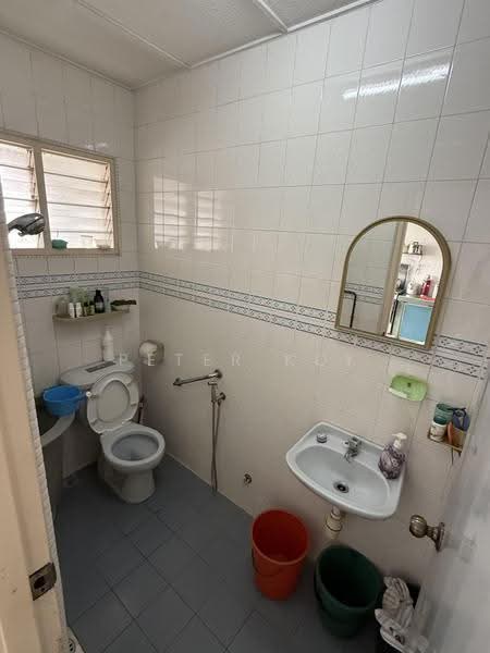 Rumah Teres 2-Tingkat untuk Dijual di SS2 (Petaling Jaya) - Peter Kok - Common Bathroom - PropertyGuru.com.my