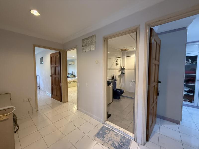 Rumah Teres 2-Tingkat untuk Dijual di SS2 (Petaling Jaya) - Peter Kok - 1st floor Family Hall - PropertyGuru.com.my