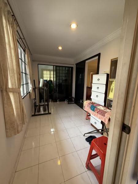 Rumah Teres 2-Tingkat untuk Dijual di SS2 (Petaling Jaya) - Peter Kok - Master Lounge / Study Room - PropertyGuru.com.my
