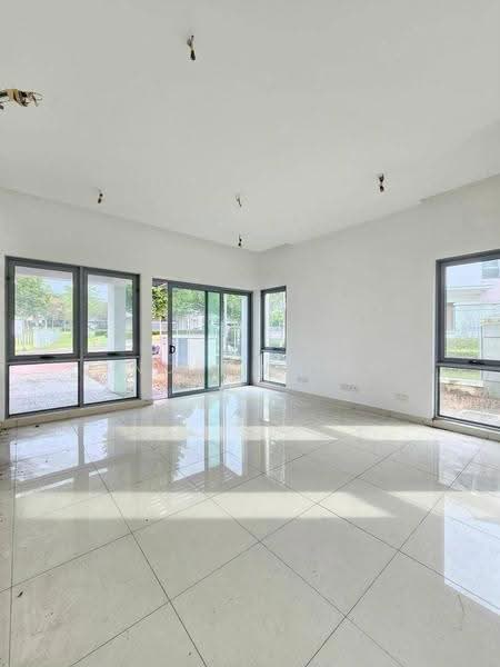 Semi-Detached House for Sale in Taman Molek (Johor Bahru) - Andrew Teo - PropertyGuru.com.my