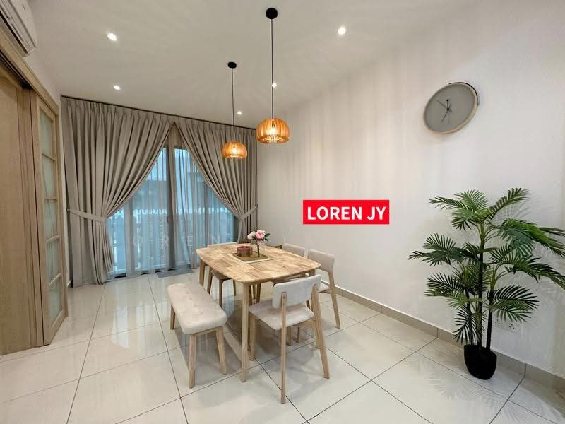 Rumah Teres untuk Disewa di Bandar Cassia (Batu Kawan) - Loren Jia Ying - Dining Room - PropertyGuru.com.my