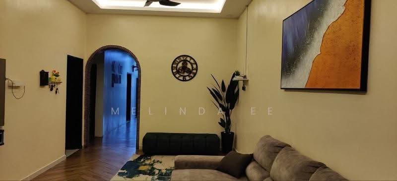 Rumah Berkembar untuk Dijual di Taman Mutiara (Ulu Tiram) - Melinda Ee - Living Room - PropertyGuru.com.my