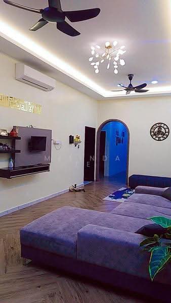 Rumah Berkembar untuk Dijual di Taman Mutiara (Ulu Tiram) - Melinda Ee - Living Room - PropertyGuru.com.my