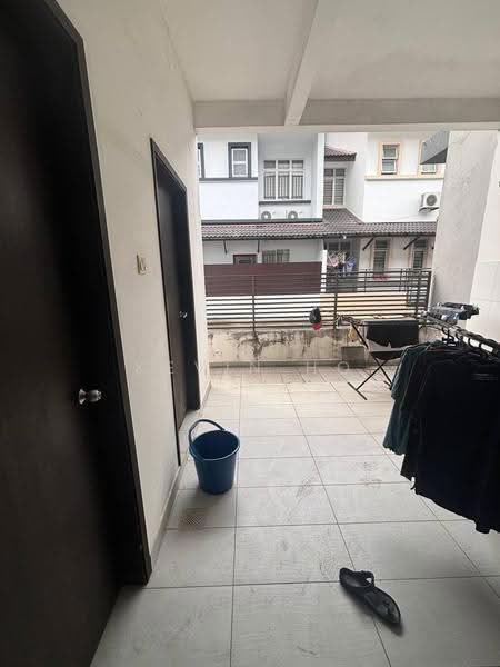 Rumah Teres 2-Tingkat untuk Dijual di Taman Molek (Johor Bahru) - Kevin Ho - Balcony - PropertyGuru.com.my