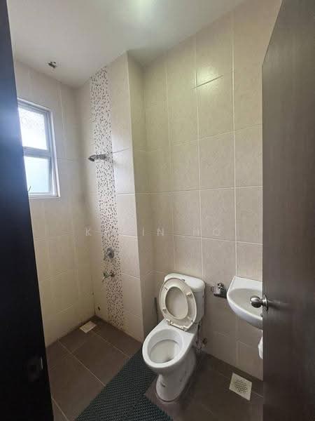 Rumah Teres 2-Tingkat untuk Dijual di Taman Molek (Johor Bahru) - Kevin Ho - Bathroom - PropertyGuru.com.my