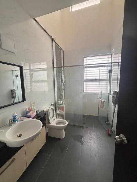 Rumah Teres 2-Tingkat untuk Dijual di Taman Molek (Johor Bahru) - Kevin Ho - Bathroom - PropertyGuru.com.my