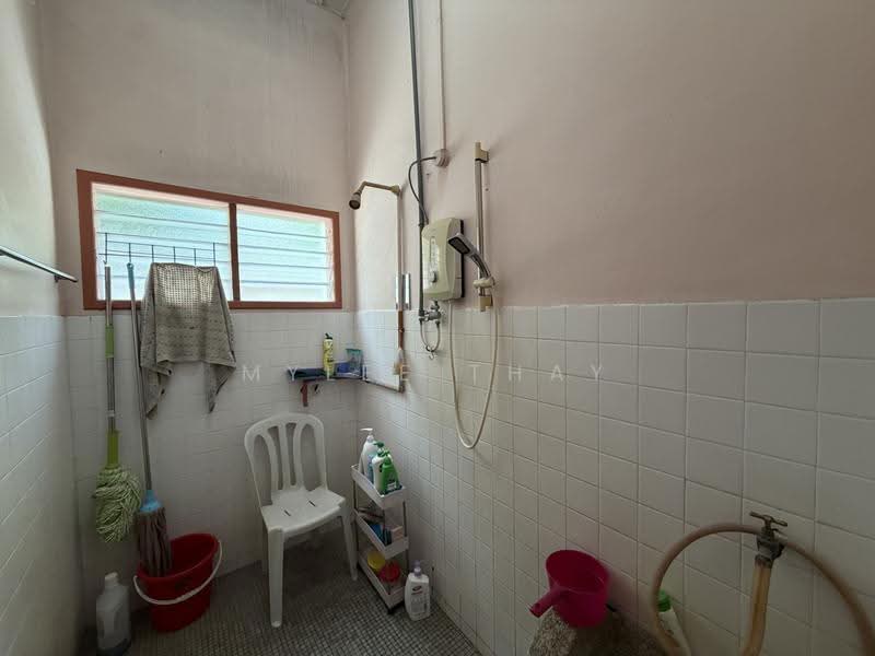 Rumah Berkembar untuk Dijual di Taman Mambau Jaya (Rasah) - Myolie Thay - Bathroom - PropertyGuru.com.my