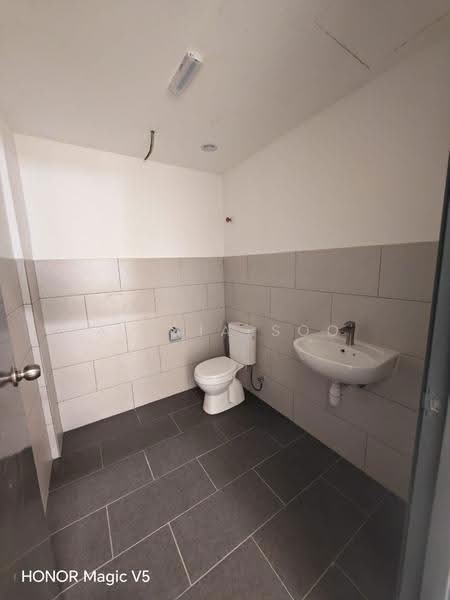 Factory for Rent in NCT Smart Industrial Park (Sepang) - Alicia Soo - Bathroom - PropertyGuru.com.my