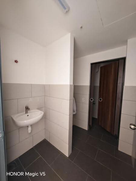Factory for Rent in NCT Smart Industrial Park (Sepang) - Alicia Soo - Bathroom - PropertyGuru.com.my