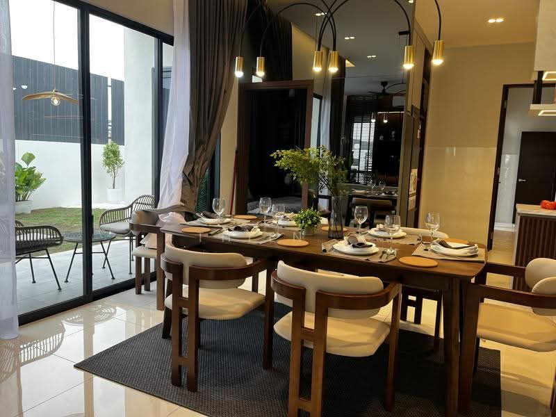 Rumah Kluster untuk Dijual di Alam Impian (Shah Alam) - Thien . - Dining Room - PropertyGuru.com.my