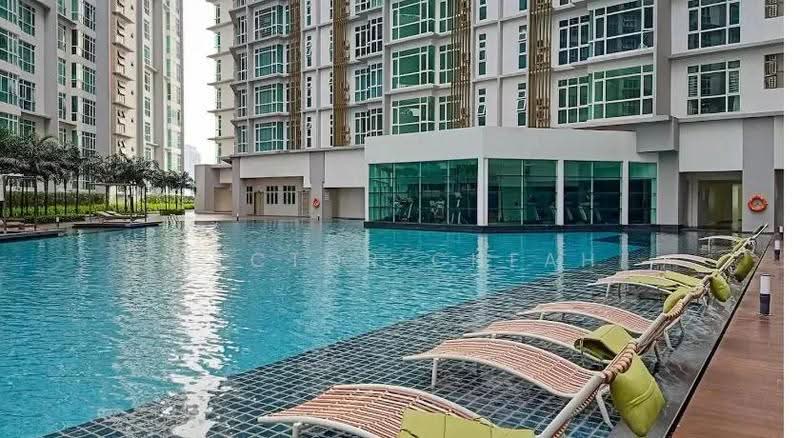 Kediaman Servis untuk Dijual di The Centrina Service Apartment@Central Residence - Hector Cheah - Pool - PropertyGuru.com.my