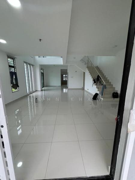 Rumah Teres 2-Tingkat untuk Dijual di Lakeside Residences (Puchong) - John Khaw - Entrance - PropertyGuru.com.my