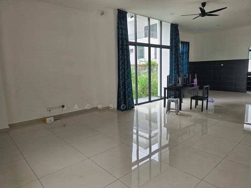 Rumah Berkembar untuk Disewa di Taman Puncak Saujana (Kajang) - Jackson Lee - Living Room - PropertyGuru.com.my