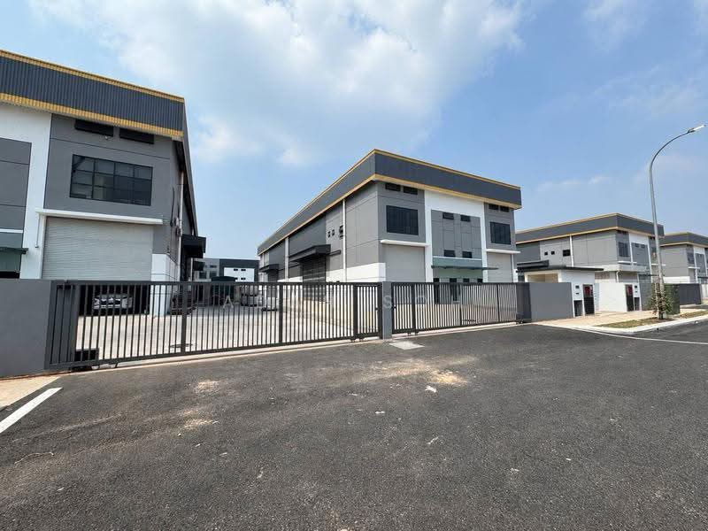 Semi-D Factory for Rent in Taman Kapar Permai (Kapar) - Adan Soh - Exterior - PropertyGuru.com.my