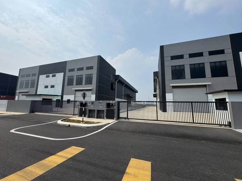 Semi-D Factory for Rent in Taman Kapar Permai (Kapar) - Adan Soh - Exterior - PropertyGuru.com.my