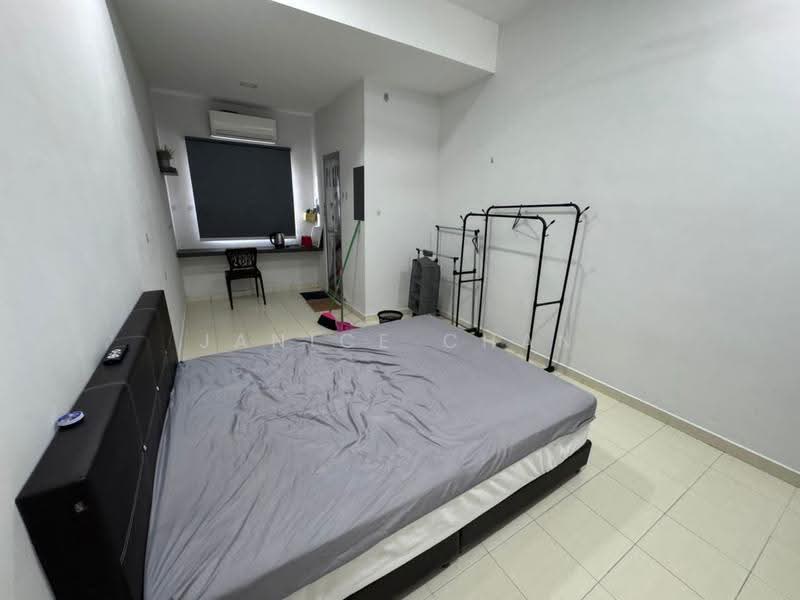 Rumah Teres 2-Tingkat untuk Disewa di Taman Sierra Perdana (Masai) - Janice Chan - Bedroom - PropertyGuru.com.my