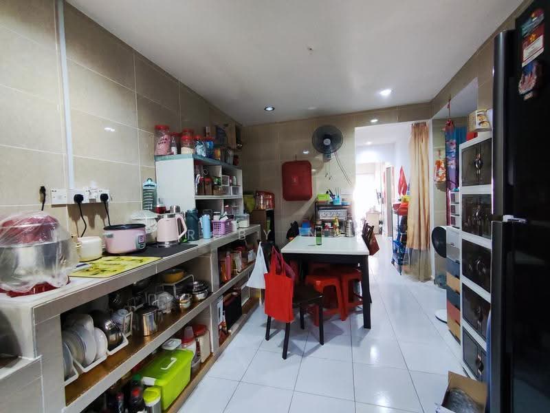 1-storey Terraced House for Sale in Taman Sentosa (Klang) - Ruby Ng - Kitchen - PropertyGuru.com.my