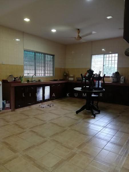 Rumah Teres 1.5-Tingkat untuk Dijual di Teluk Pulai (Klang) - Linga Kumar - Kitchen - PropertyGuru.com.my