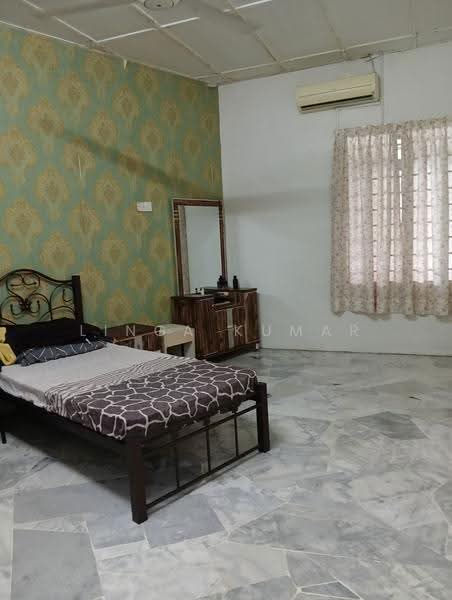 Rumah Teres 1.5-Tingkat untuk Dijual di Teluk Pulai (Klang) - Linga Kumar - Bedroom - PropertyGuru.com.my
