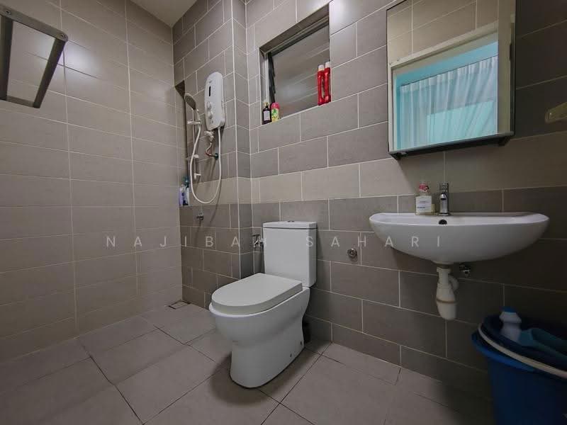 Rumah Berkembar untuk Dijual di Tropicana Heights (Kajang) - Najibah Sahari - Bathroom - PropertyGuru.com.my
