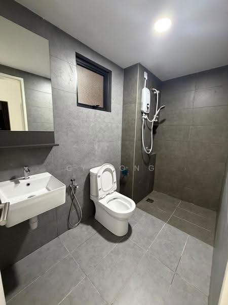 Kondominium untuk Disewa di D'Terra Residences - CY Yong - Bathroom - PropertyGuru.com.my