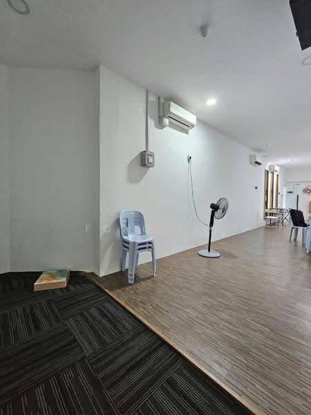 Shop / Office untuk Disewa di Taman Molek (Johor Bahru) - Fong Lik - Interior - PropertyGuru.com.my