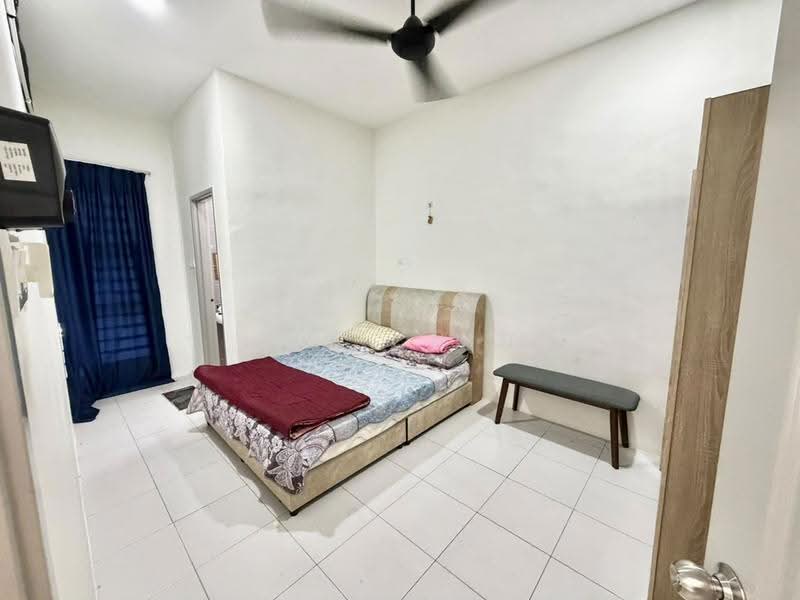 1-storey Terraced House for Rent in Sitiawan (Perak) - Gil Chin - Bedroom - PropertyGuru.com.my