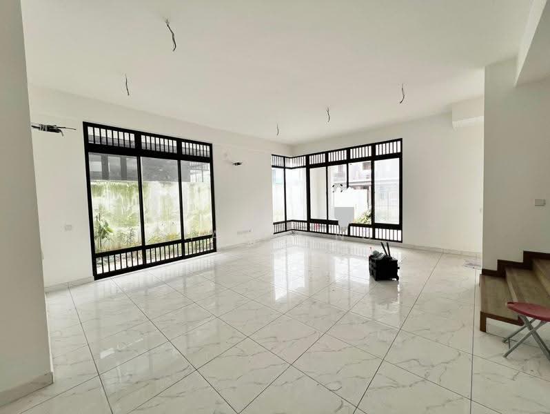 Semi-Detached House for Sale in Setia Tropika (Johor Bahru) - Sharon Ng - Living Room - PropertyGuru.com.my