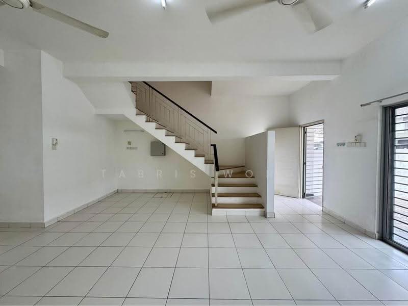 2-storey Terraced House for Sale in Bandar Bukit Raja (Klang) - Tabris Wong - Interior - PropertyGuru.com.my