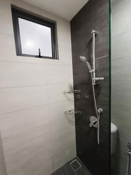 Kediaman Servis untuk Disewa di Suria Garden - Leo Koh - Bathroom - PropertyGuru.com.my