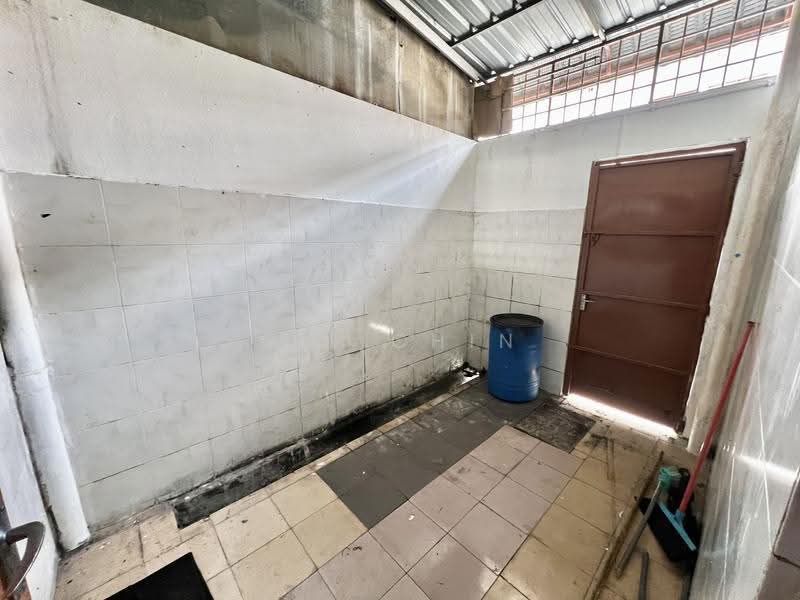 Kedai untuk Disewa di Gopeng (Perak) - Gil Chin - Interior - PropertyGuru.com.my