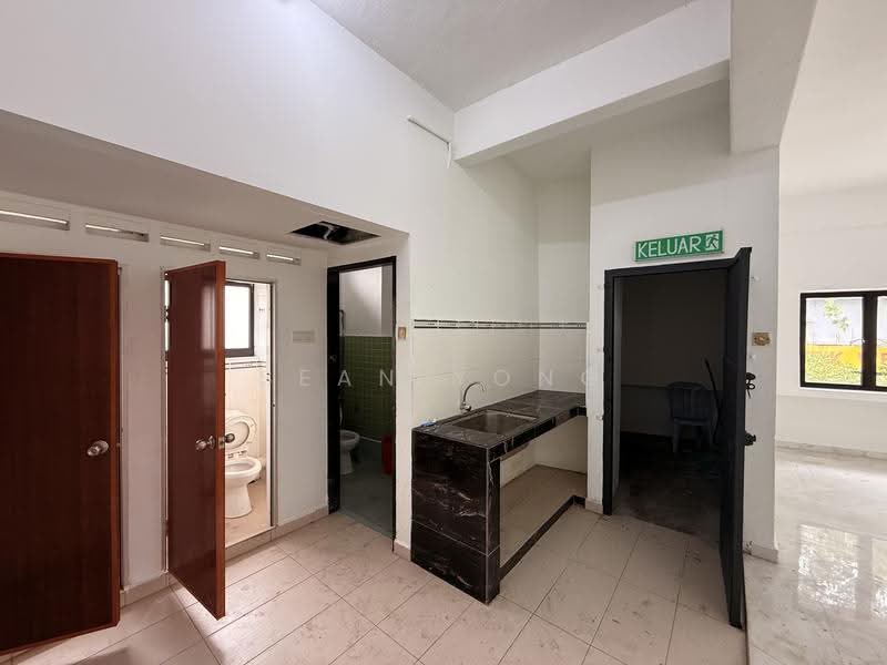 Office for Rent in Taman Sri Selayang (Selayang) - Sean Yong - Kitchen - PropertyGuru.com.my