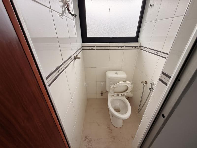Office for Rent in Taman Sri Selayang (Selayang) - Sean Yong - Bathroom - PropertyGuru.com.my