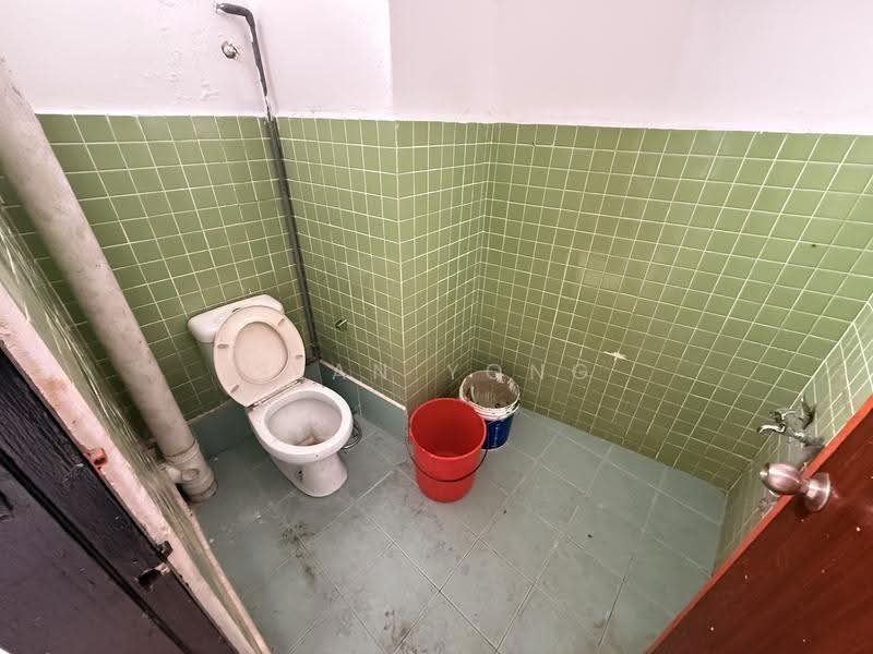 Office for Rent in Taman Sri Selayang (Selayang) - Sean Yong - Bathroom - PropertyGuru.com.my