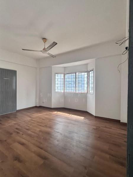 Condominium for Sale at Tiara Kelana - Shafika Shahidin - Living Room - PropertyGuru.com.my