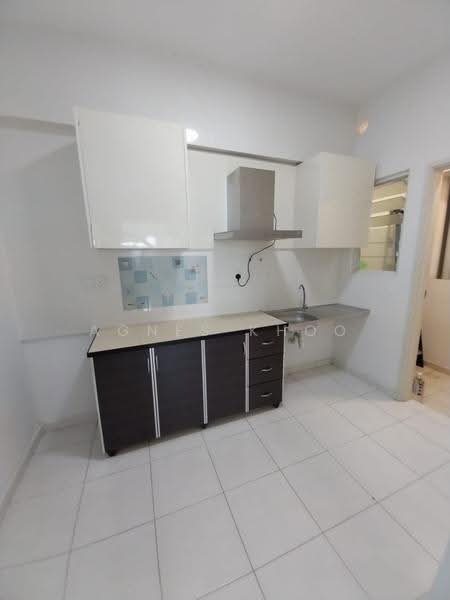 Condominium for Rent at i-Santorini - Agnes Khoo - Kitchen - PropertyGuru.com.my
