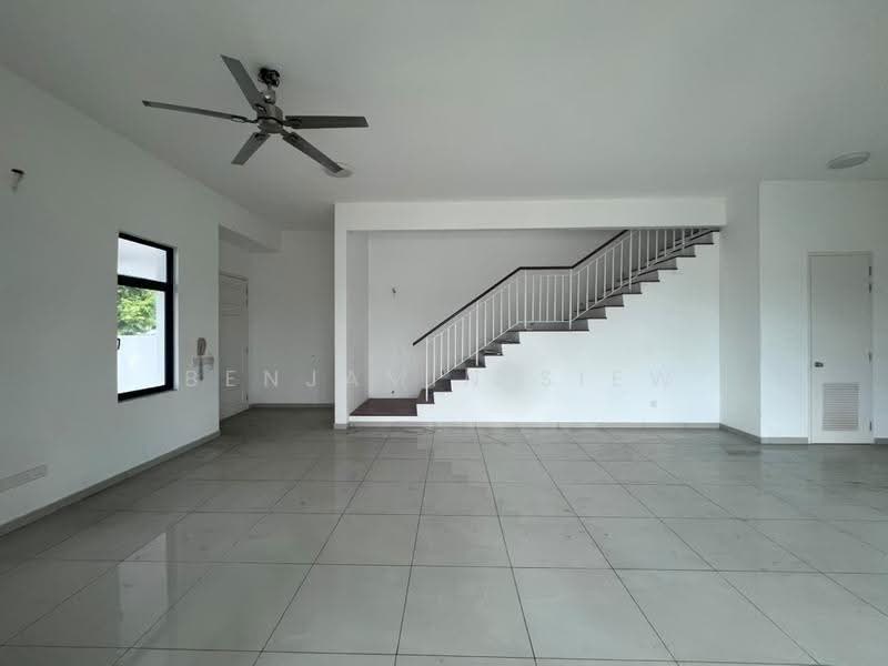 Rumah Teres 2-Tingkat untuk Disewa di Eco Majestic (Semenyih) - Benjamin Siew - Living Room - PropertyGuru.com.my