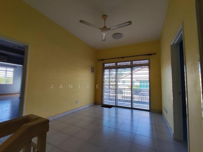 Rumah Kluster untuk Disewa di Johor Bahru (Johor) - Janice Chan - Living Room - PropertyGuru.com.my